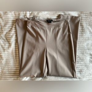 Rachel Zoe. Tan Dress Work Pants. Size 8.